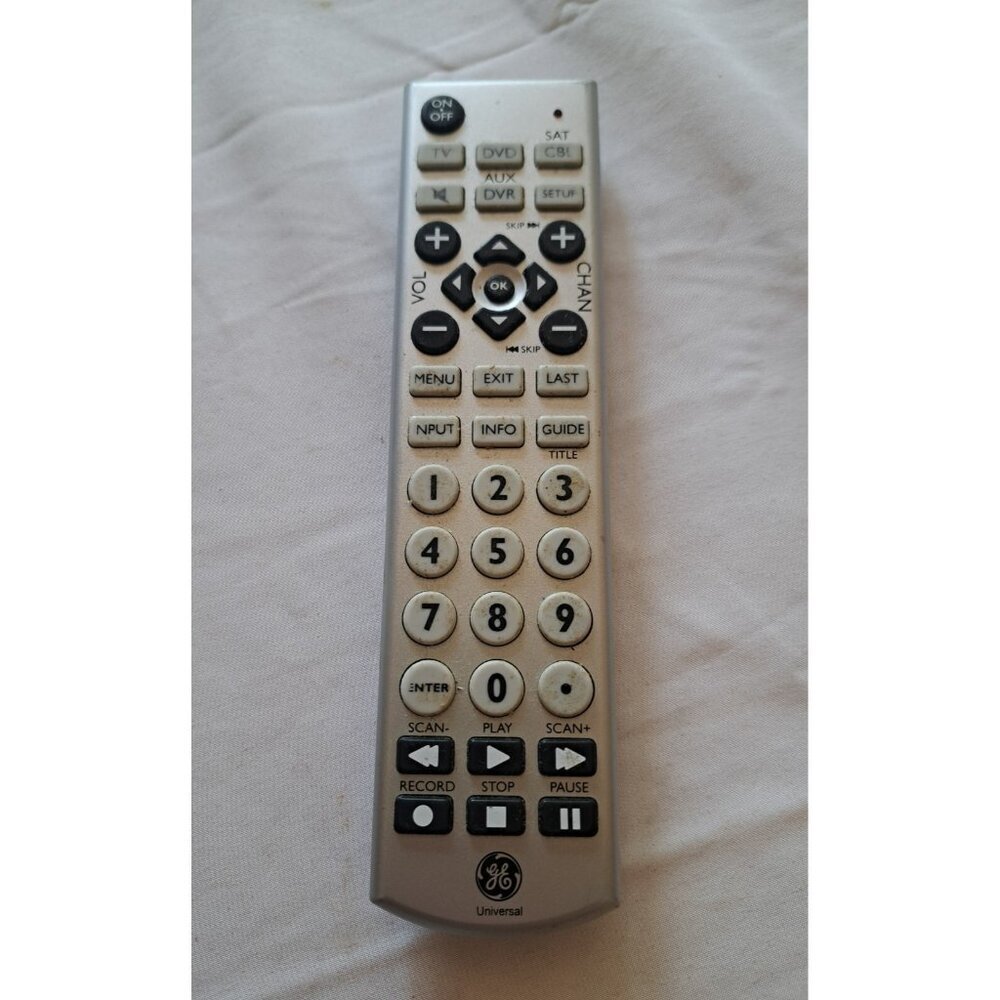 GE 24965 V2 4 Device Universal Remote Control Unit TV DVD SAT/CBL‎ DVR Gray